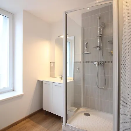 Bel F4 Au 2eme Etage Sans Ascenseur, Centre Mont-dore, 3 Chambres, Bien Equipe, Capacite 6 Pers - Fr-1-415-24 Le Mont-Dore