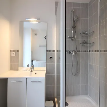 Apartment Bel F4 Au 2eme Etage Sans Ascenseur, Centre Mont-dore, 3 Chambres, Bien Equipe, Capacite 6 Pers - Fr-1-415-24